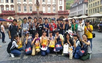 写真:オッフェンバッハ市訪問中学生交流団1