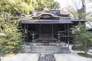 写真：氷川神社本殿　外観