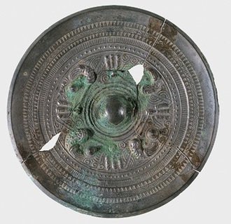 写真：古墳出土品1