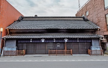 写真:服部家住宅 外観