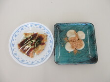 お好み焼きと豆腐白玉の写真