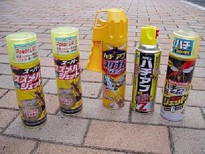 写真：蜂用殺虫剤