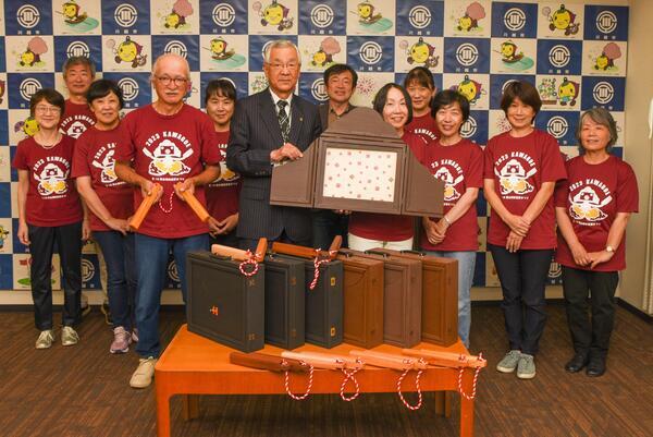 写真：実行委員会のみなさんとの記念撮影