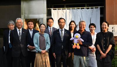 写真：知事視察の様子