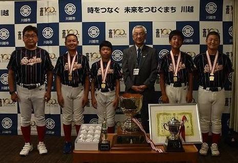 写真：表敬訪問の様子