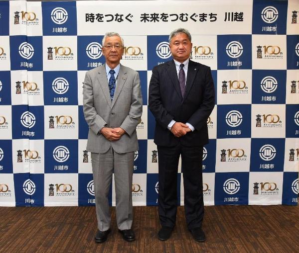 写真：出雲駅伝優勝のご報告の様子