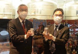 写真：市長と社長の様子