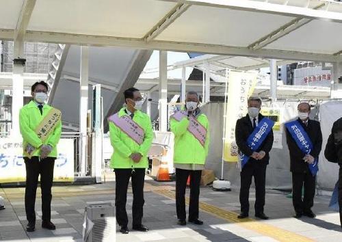 写真：外出自粛を呼びかける川合市長