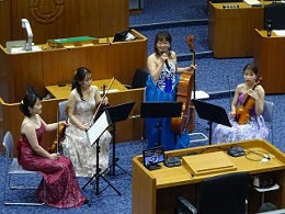 写真：メンバーの曲紹介