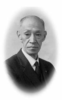 写真：伊藤　泰吉