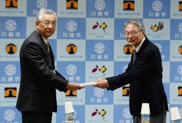 写真：答申の様子