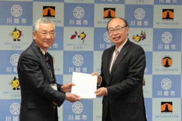 写真：市長への答申