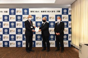 写真：市長に対する答申