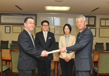 写真：地区街づくり協議会として登録しました