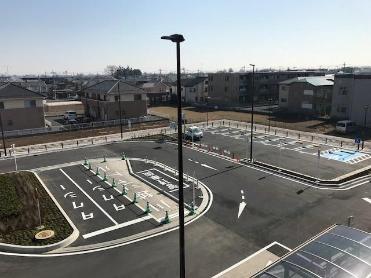 写真：新河岸駅東口駅前広場2