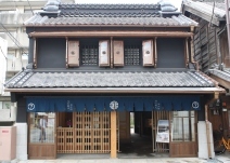 写真：仲町観光案内所