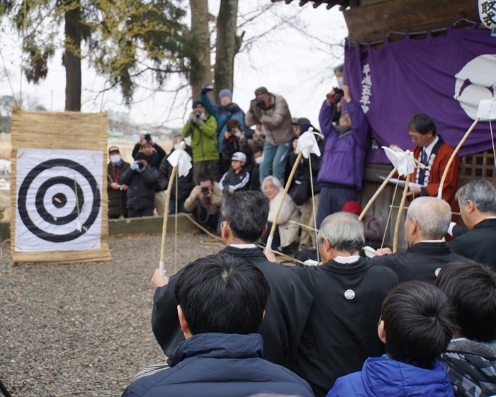 弓取式の様子の写真