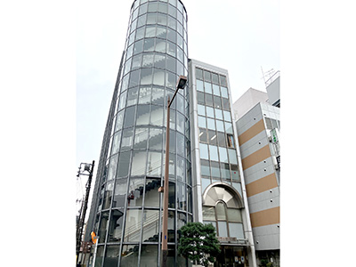 川越駅東口図書館外観写真