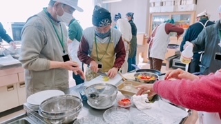 写真：調理の様子