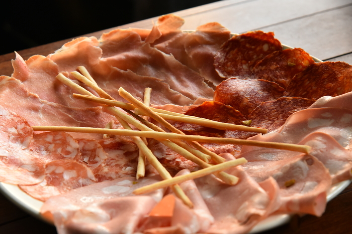 写真:生ハム盛り合わせ