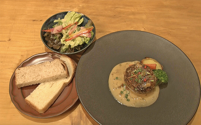 写真：特選小江戸黒豚ハンバーグセット