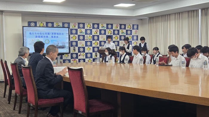 写真：発表の様子