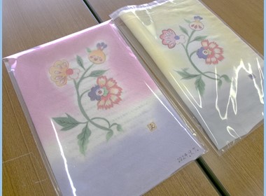写真：友禅染めで作った作品