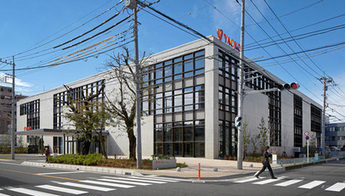 本社の外観写真