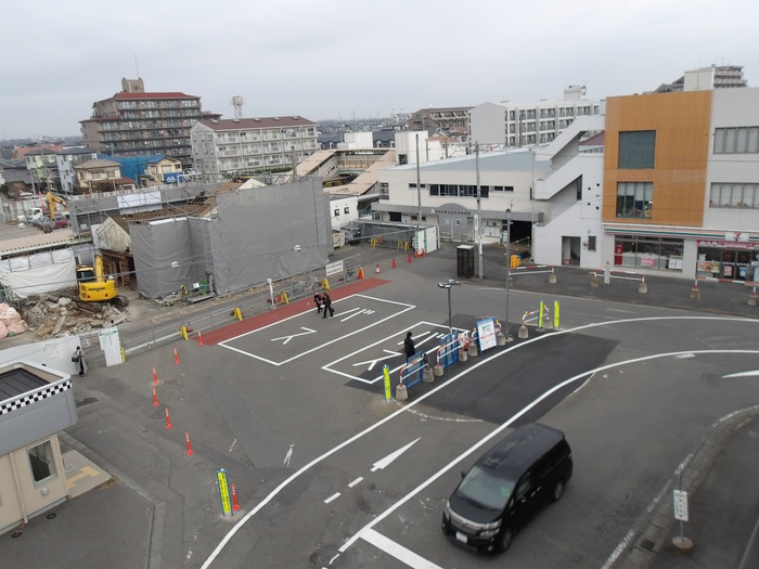 令和7年12月撮影写真その1　旧駅舎の解体作業中