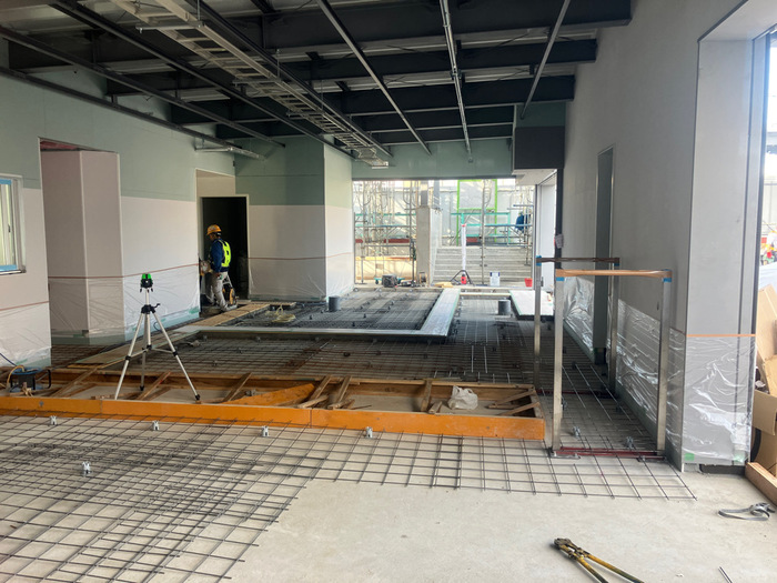 仮駅舎内を撮影した写真