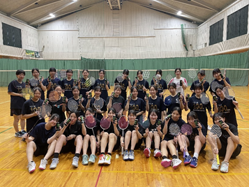 バドミントン部写真