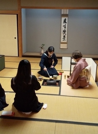 写真:茶道部の様子