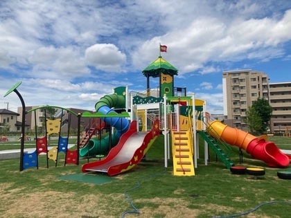 写真：複合遊具