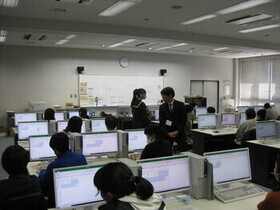 写真：パソコン体験