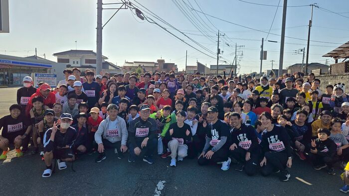 写真：マラソンスタート前の記念撮影