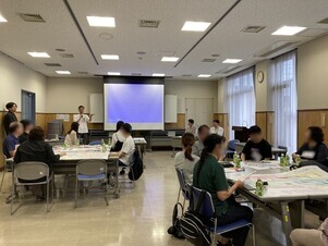 講評の様子を撮影した写真