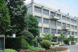 写真：初雁中学校