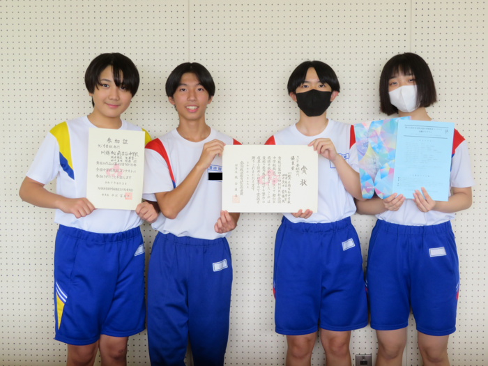 坂本陽菜さん、矢澤賢一さん、田中真唯さん、齋藤潤さんの写真