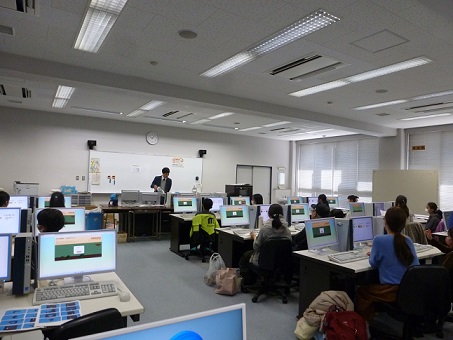 写真：パソコン体験