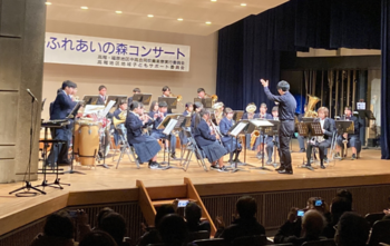 令和6年度に開催した武蔵野ふれあいの森コンサートのステージ上の写真
