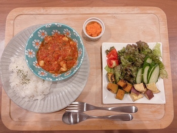 サバと大豆のトマトカレーの写真