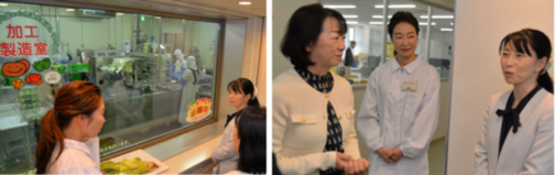 川越工場を見学する様子の写真