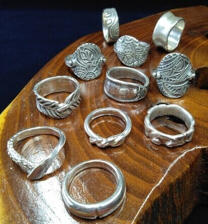 写真：シルバーリング見本