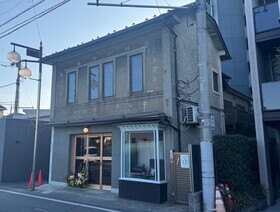 鈴木薬局の外観