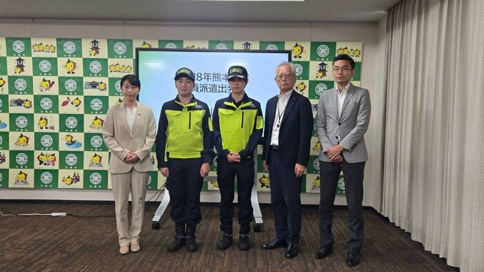 写真:結団式における集合写真