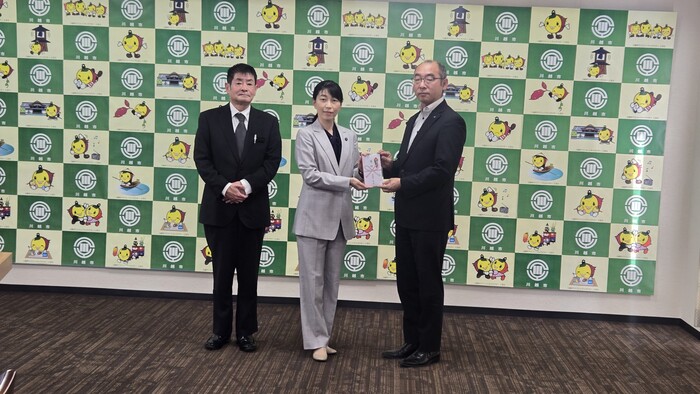 写真：受領式の記念写真