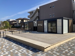 写真：ウッドデッキ